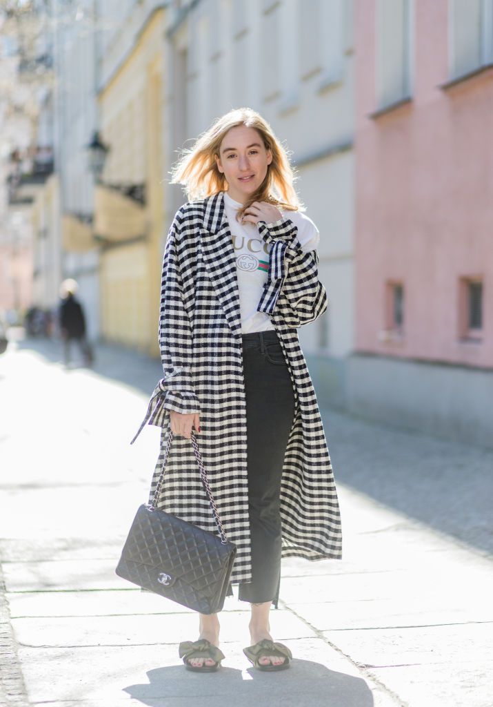 Улица style checked coat and jeans