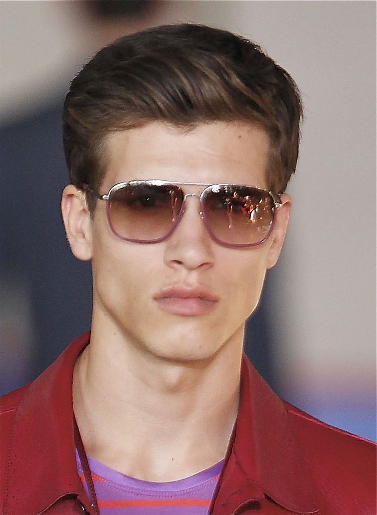 सुंदर guy wearing sunglasses