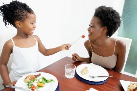 12 moduri de a construi relații mai puternice cu copiii dumneavoastră