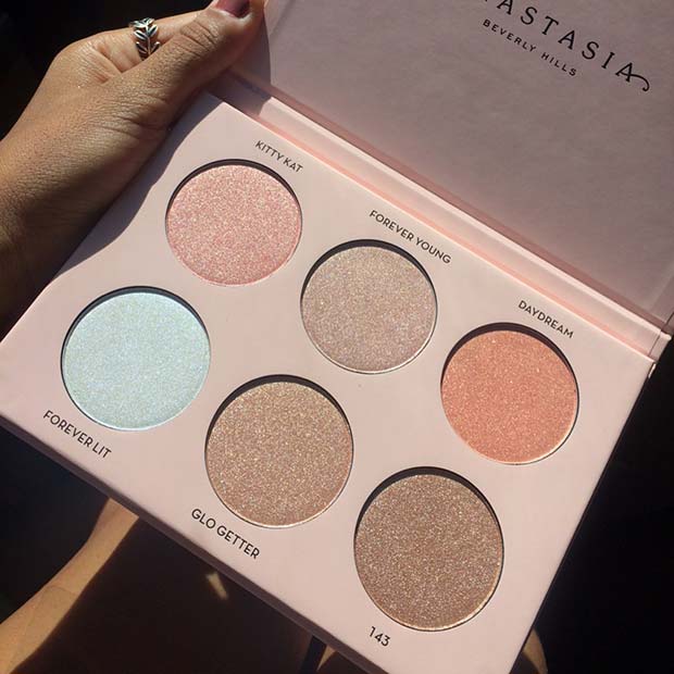 ABH Nicole Guerriero Glow Kit Hot Makeup Products You Need This Summer 