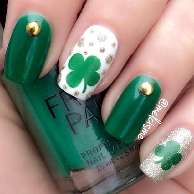 ง่าย Clovers Nail Design for St Patrick's Day
