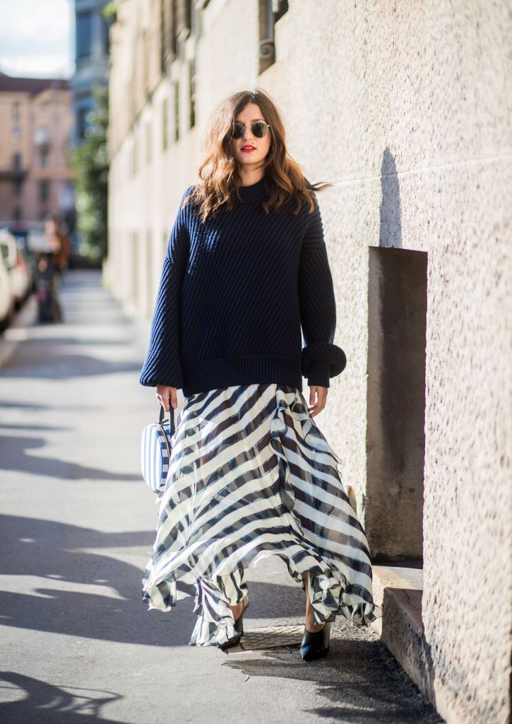 Datum outfit in sweater and long skirt