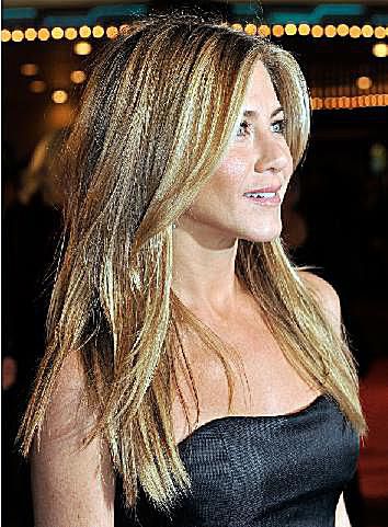 20 éves Jennifer Aniston legtöbb ikonikus frizurája