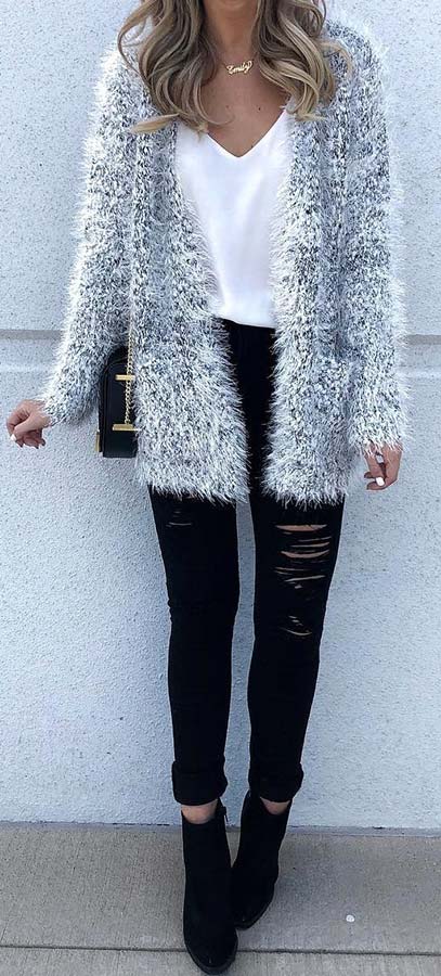 Puhasto Cardigan and Ripped Jeans Outfit 