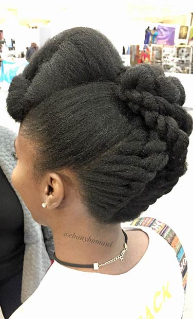 Naturlig Hair Updo with Twists