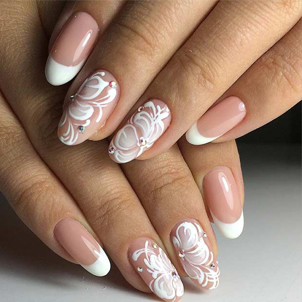 ฝรั่งเศส Tip Flowers White Nail Art Design