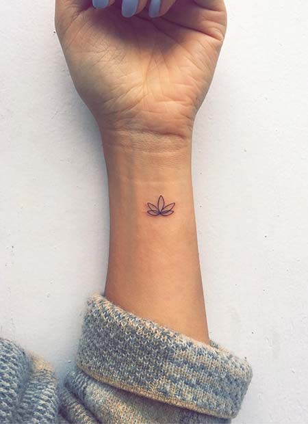 Mycket liten Lotus for Tiny Tattoo Ideas