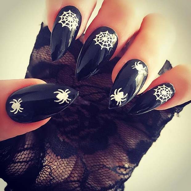 pajek and Spider Web Design for Halloween Nail Designs 