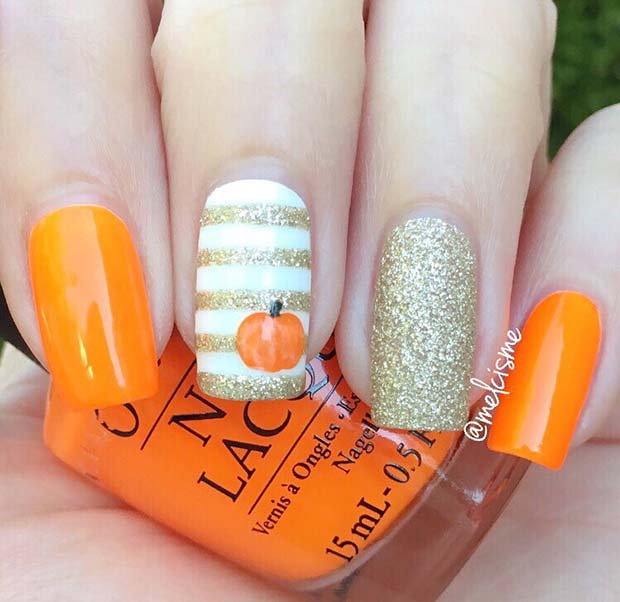 חג ההודיה Pumpkin and Glitter Nails