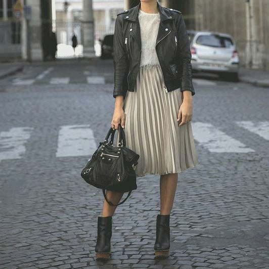 मिडी Skirt and Leather Jacket Work Outfit Idea