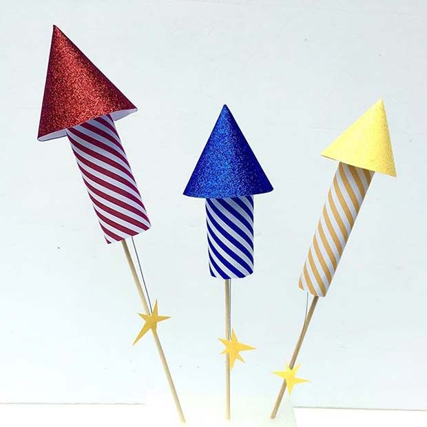 4:e of July Rocket Firework Cake Topper for a 4th of July Party Idea 