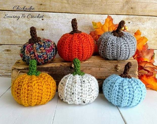 ถัก Pumpkins for Fun DIY Halloween Party Decor
