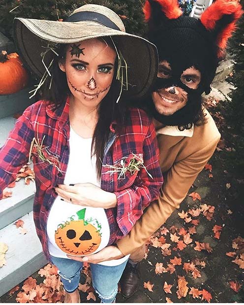 Scarecrow and Pumpkin Costume for Halloween Costumes for Pregnant Women