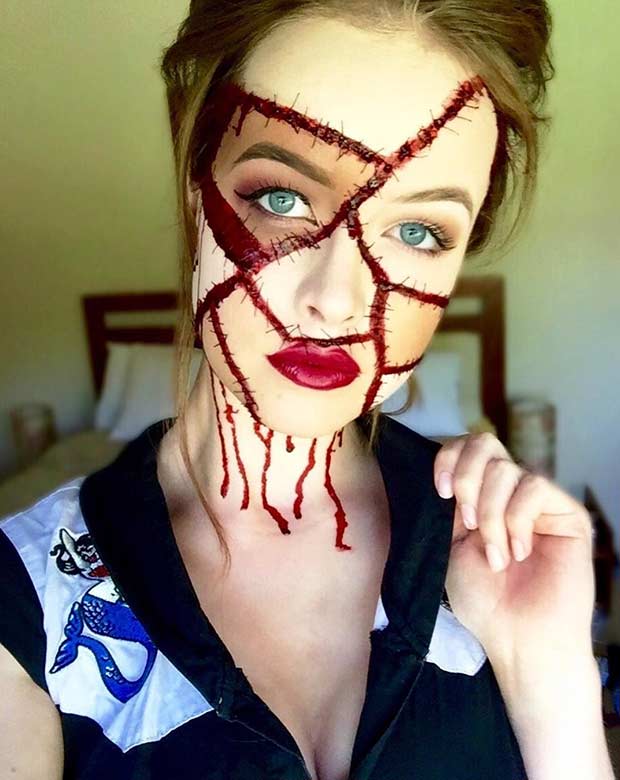फ्रेंकस्टीन's Mistress Scary Halloween Makeup Look