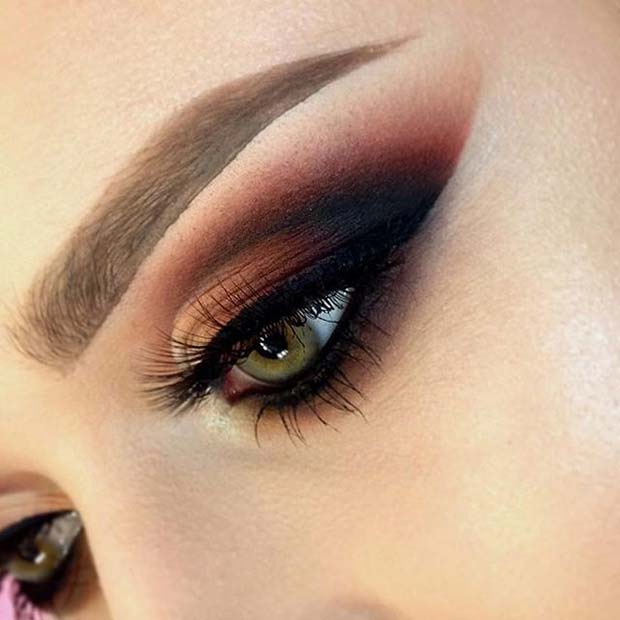 Dramatično and Dark Eye Makeup for Fall Makeup Looks