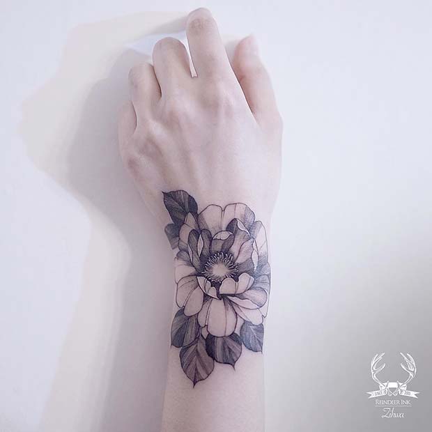 ดอกไม้ Design for Women's Wrist Tattoo Idea
