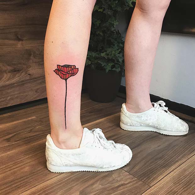 Креативно Poppy Leg Tattoo Idea