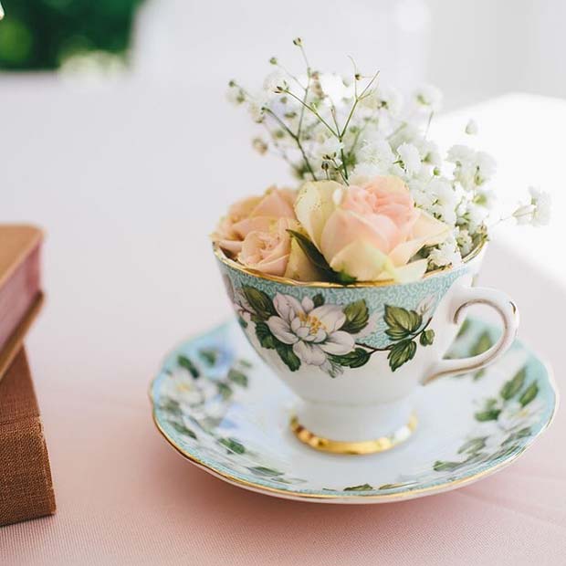 יְצִירָתִי Flowers In a Teacup Table Decor