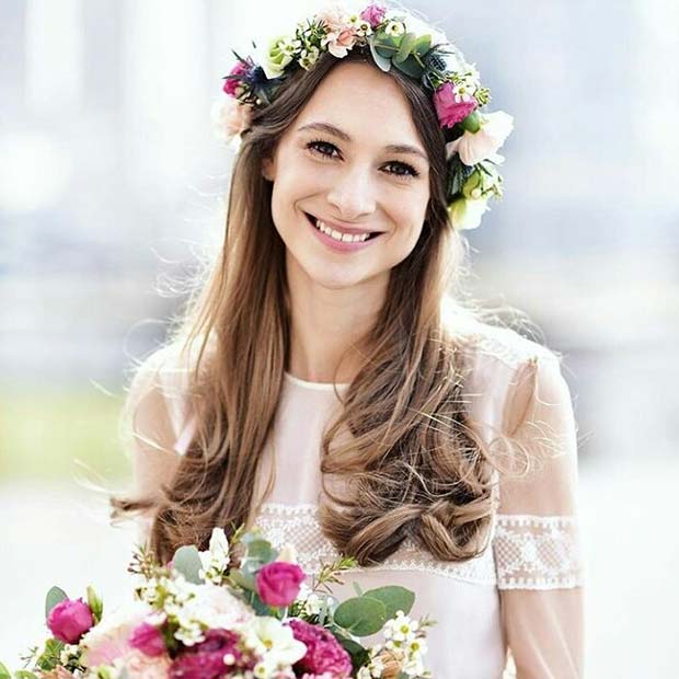 पुष्प Bridal Crown And Matching Bouquet