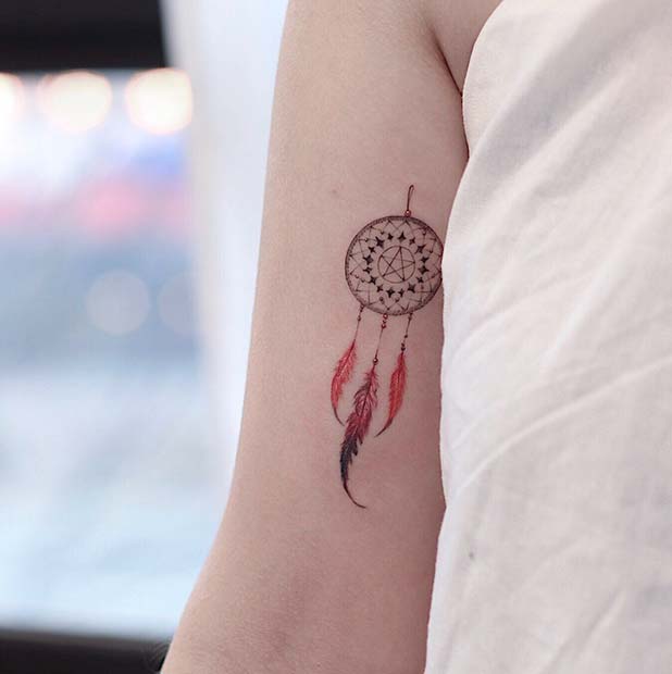 Trendig Dream Catcher Tattoo Design for Women