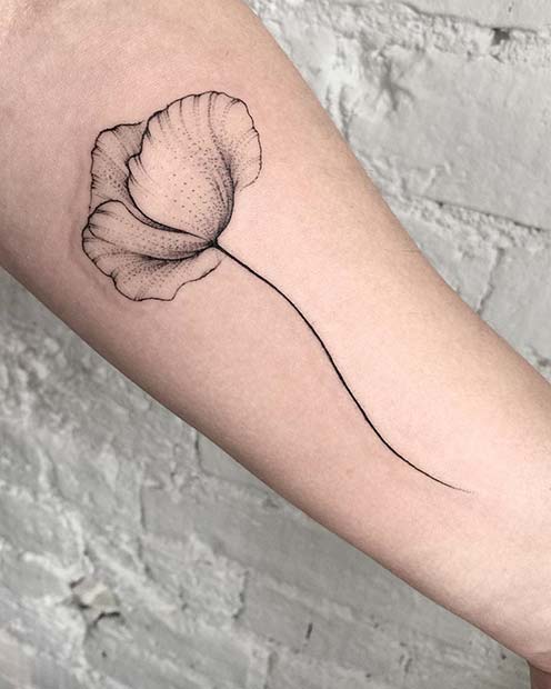 स्टाइलिश Poppy Flower Tattoo Idea