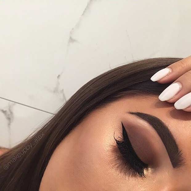 mat Brown Smokey Eye with a Pop of Gold