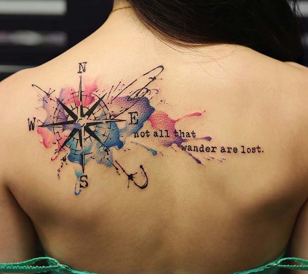 Acuarelă Compass Back Tattoo Idea