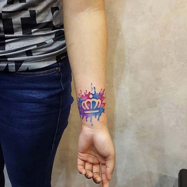 בָּהִיר Water Color Ink Crown Tattoo Design for Women