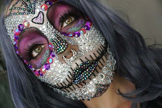 คริสตัล Skull Design for Creative DIY Halloween Makeup Ideas