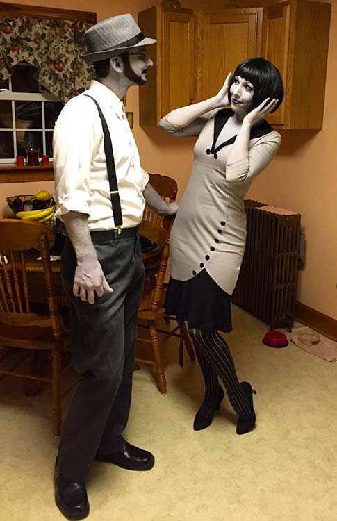 שָׁחוֹר and White 40s Couple Halloween Costume