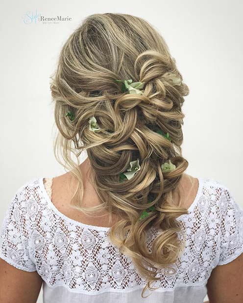Lockig Floral Hair Style for Bridesmaid Hair Ideas 