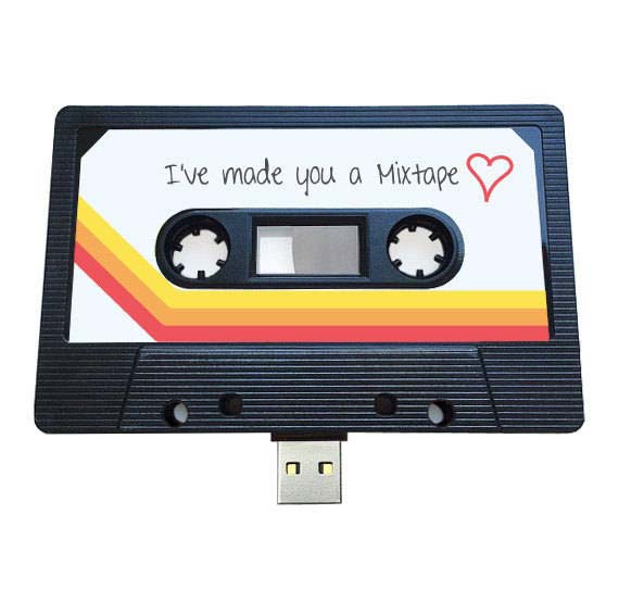 רטרו USB Mixtape Gift Idea