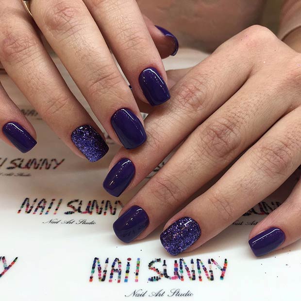 सरल Purple Glitter Nail Art