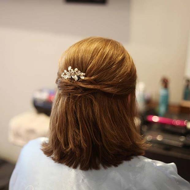 קצר Half Hair Up Wedding Hair Idea