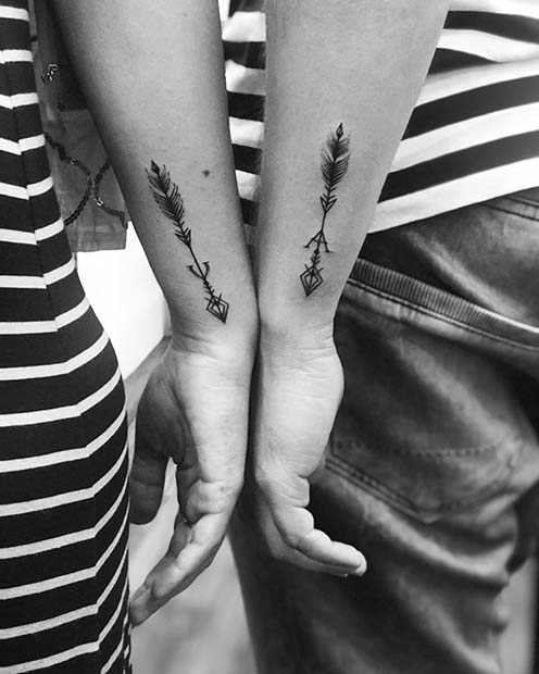 Ujemanje Arrow Tattoos for Couples 