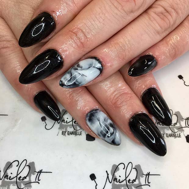 Negru and White Marble Nails for Winter Nail Ideas