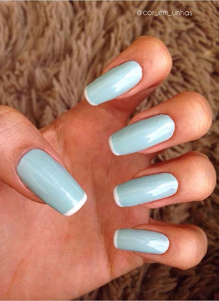 Fény Blue and White Design for Simple Yet Eye-Catching Nail Designs