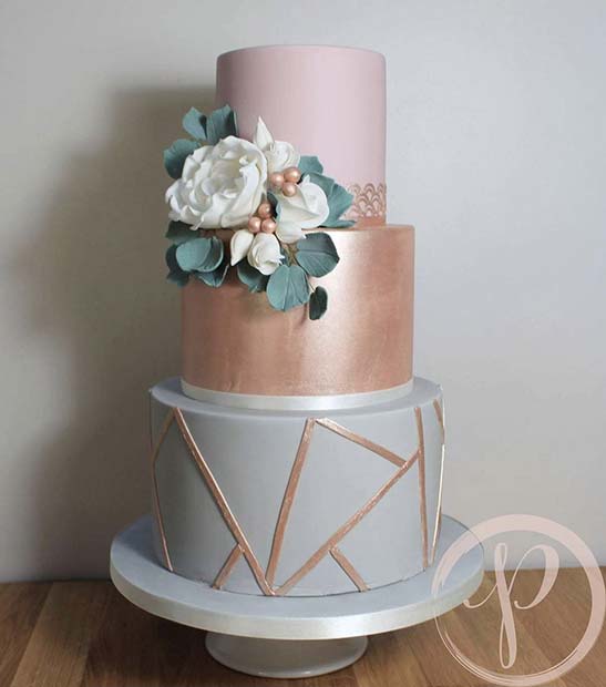 फैशनेबल Grey Rose Gold Wedding Cake