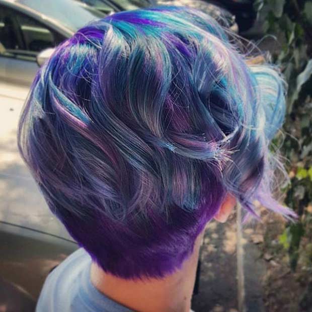 สีน้ำเงิน and Purple Pixie Hairstyle