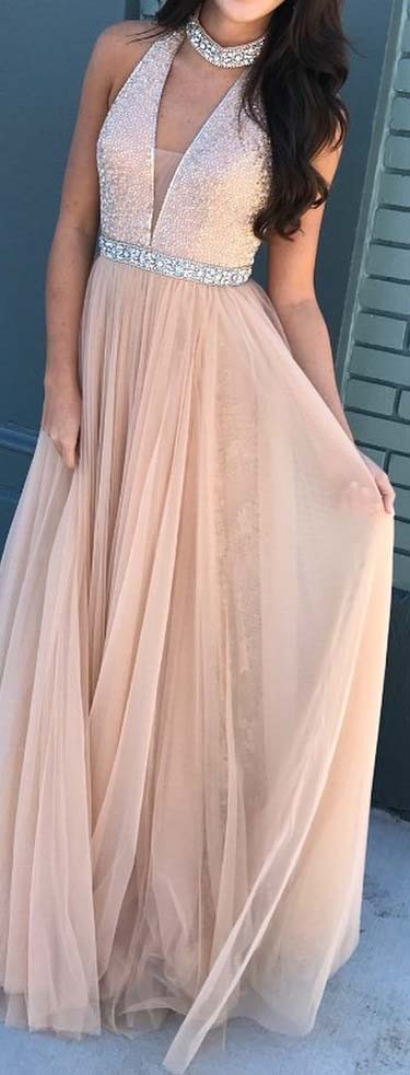 עָדִין Long Prom Dress