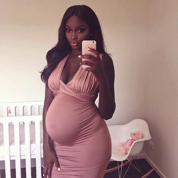 Pembe Bodycon Dress Pregnancy Outfit for Special Occasions 