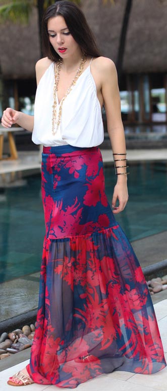 rdeča and Blue Maxi Skirt White Top Outfit