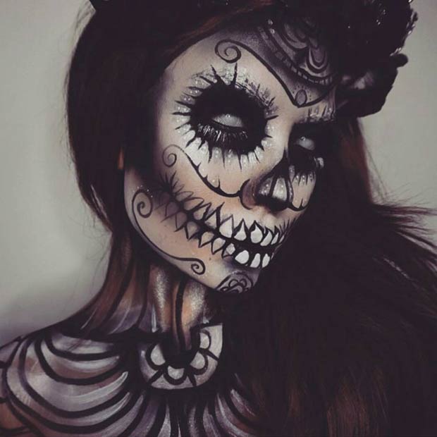 डरावना All Black Sugar Skull Halloween Makeup Look
