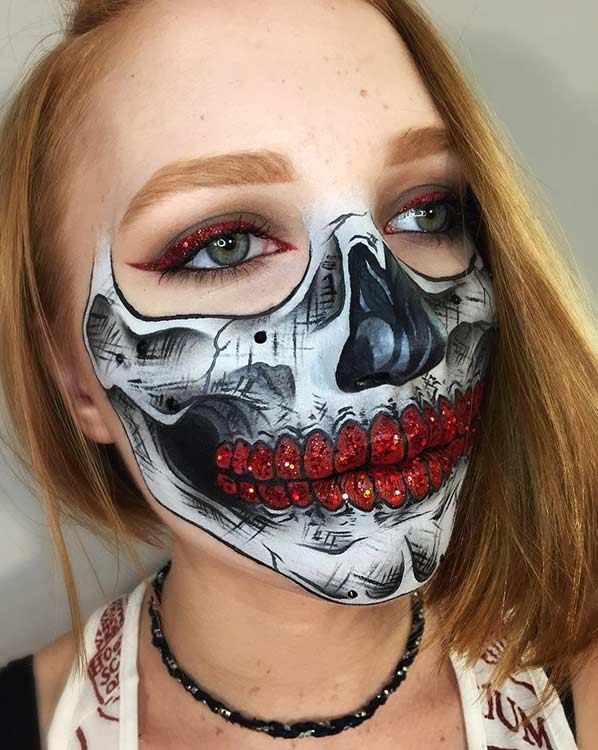 Kırmızı Glitter Half Face Skeleton Makeup Look for Halloween