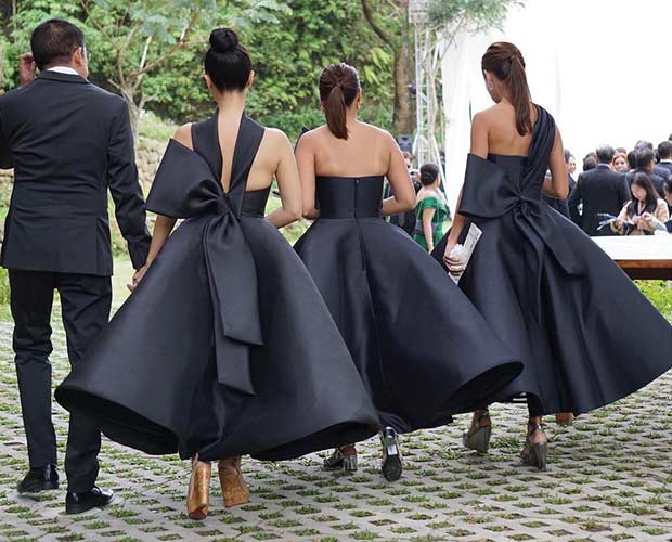 अद्वितीय Black Bridesmaid Dresses