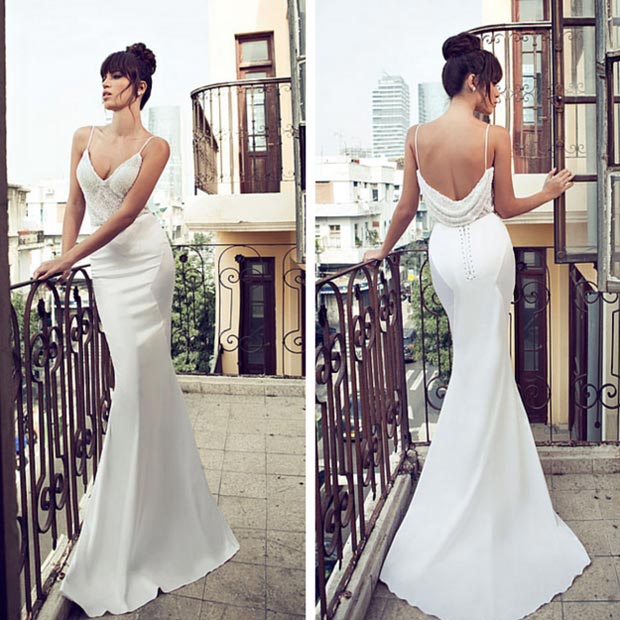 सरल Open Back Wedding Dress