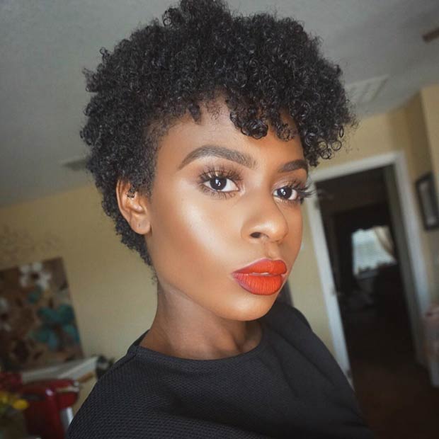 प्राकृतिक Long Pixie Haircut for Black Women