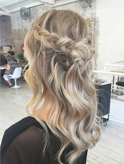 Плетени Crown Half Up Hairstyle