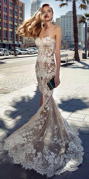 प्रिय Lace A Line Wedding Dress
