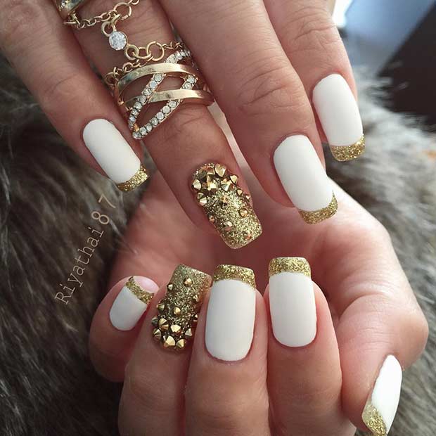 Beyaz and Gold Nail Design for New Years Eve